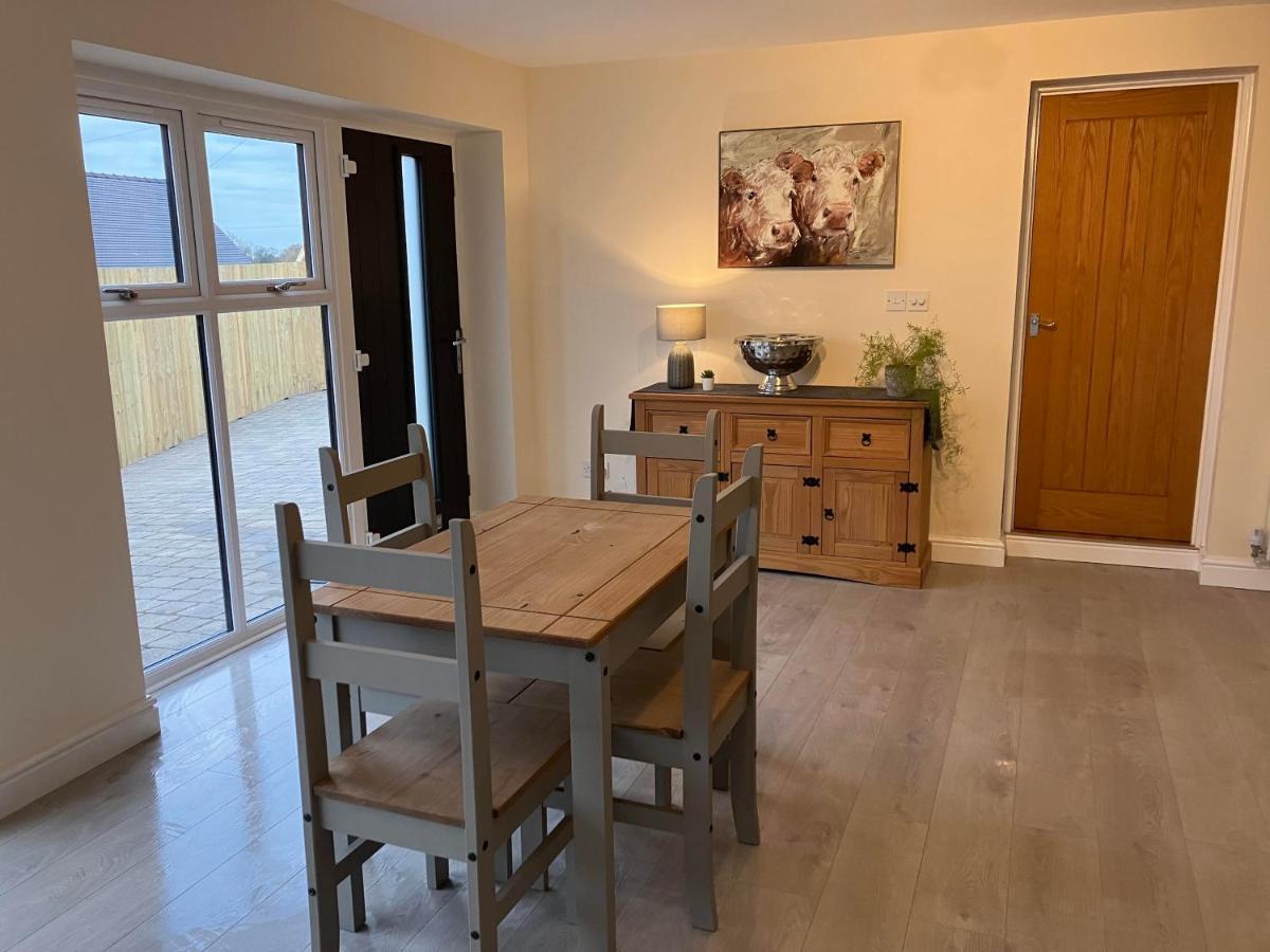 Honeyberry Cottage -Part Of Alton Cottages エクステリア 写真